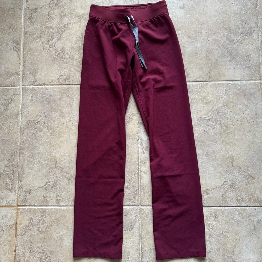 Figs Livingston Basic Scrub Pants Burgundy - Picture 2 of 5